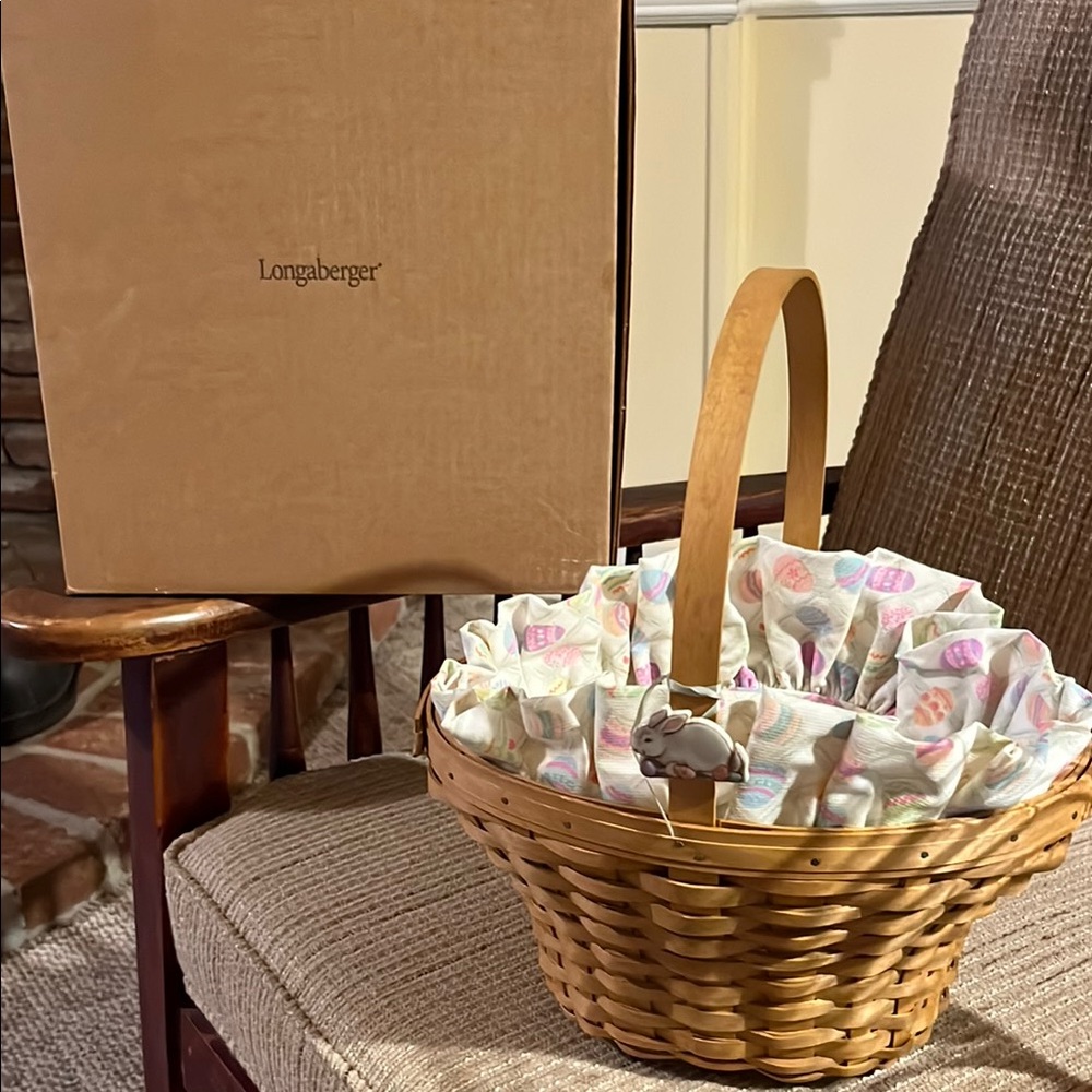 Longaberger Basket with Pastel Liner